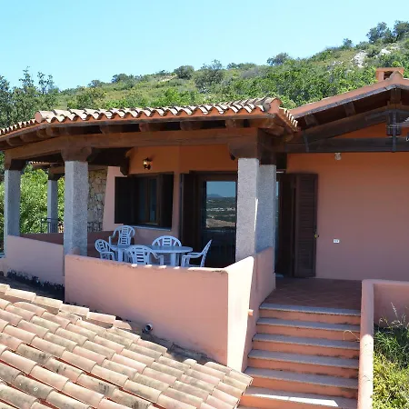 Locazione Turistica Villette Coda Cavallo.1 Appartement